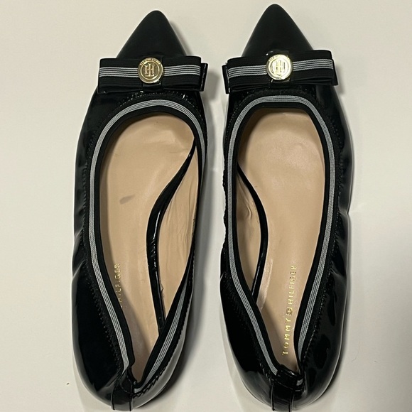 Tommy Hilfiger Shoes - Tommy Hilfiger Black and White Flats with Gold Accents